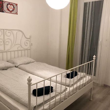 Appartamento Sportarena & Stadion Apartman H-39 Budapest Esterno foto