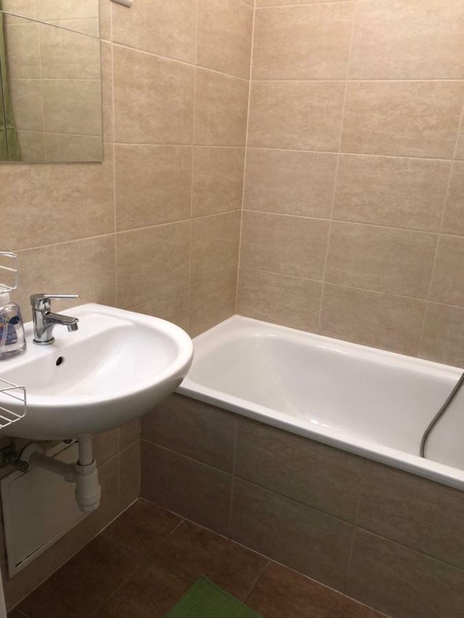 Appartamento Sportarena & Stadion Apartman H-39 Budapest Esterno foto